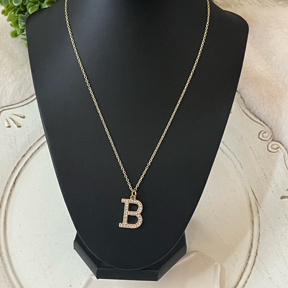 Fashion Gold Tone letter B necklace